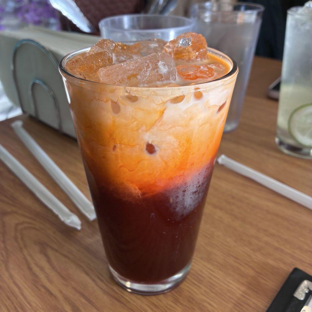 Mama's Pho House - Coffee & Tea Near Me - Malta, New York