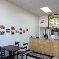 Big Sai's Hawaiian BBQ - Inside where you order
