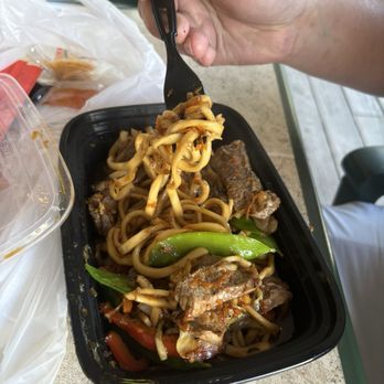 Side Wok - Beef lo mein - Chinese Near Me - Bald Head Island, North Carolina