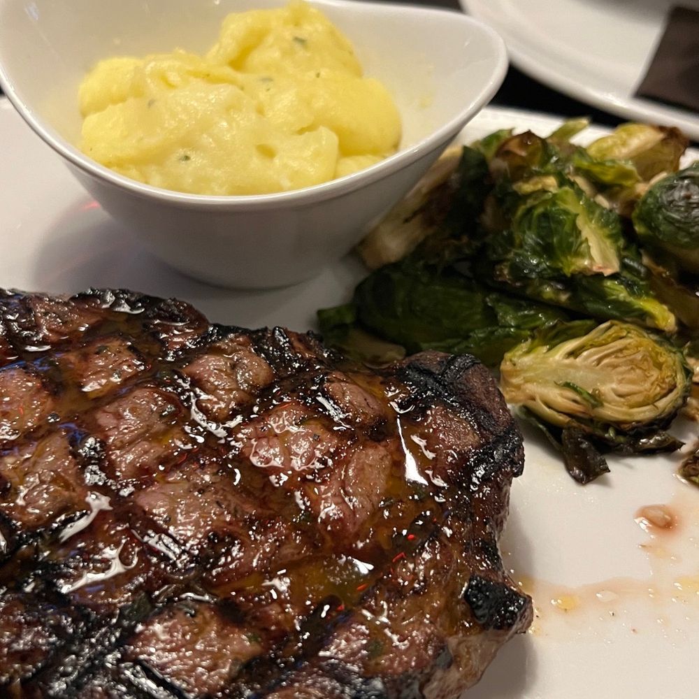 110 Grill Canton - New American Near Me - Canton, Connecticut 110 Grill Canton - New American Near Me - Canton, Connecticut