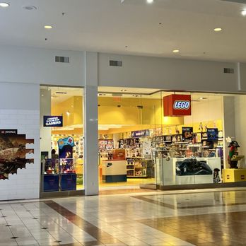 Crabtree - Lego Store! - Shopping Centers Near Me - Raleigh, North Carolina Crabtree - Lego Store! - Shopping Centers Near Me - Raleigh, North Carolina