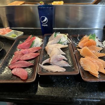 Fuji Sushi - Hamachi, tuna, Salmon Sashimi - Sushi Bars Near Me - Elk Grove, California