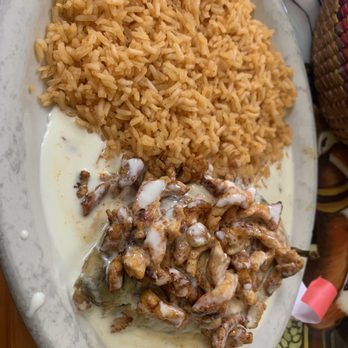 El Amigo Feliz - Chile relleno with queso and chicken - Mexican Near Me - Hazen, Arkansas