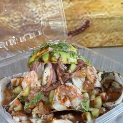 Aletacos - Tostada loca
