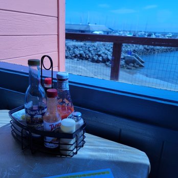 Barbara's Fishtrap - Seafood Near Me - Half Moon Bay, California