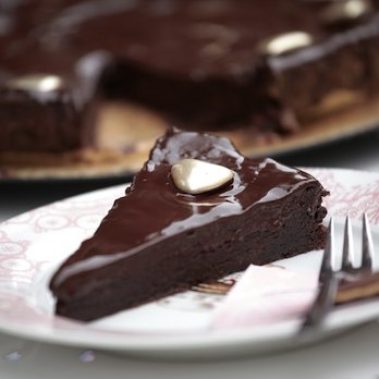 Engelsbäckerei - Spicy Dark Chocolate Shortbread - Bakeries Near Me - Lübeck, SH Engelsbäckerei - Spicy Dark Chocolate Shortbread - Bakeries Near Me - Lübeck, SH