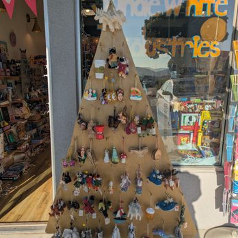 Sunde White Industries - Xmas ornaments a-plenty! - Cards & Stationery Near Me - Pacifica, California