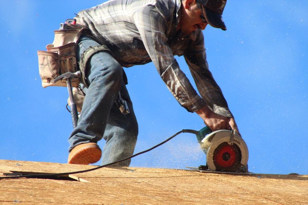 Slide of Mayo Roofing & Gutters