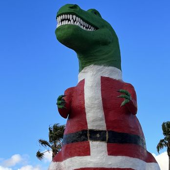 Cabazon Dinosaurs - Ready for Christmas - Museums Near Me - Cabazon, California