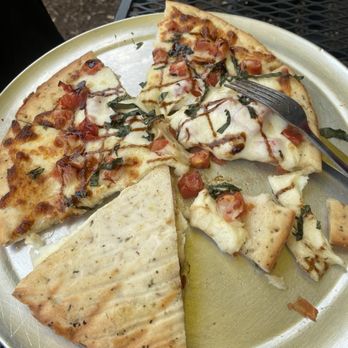 Twiggs - Gastropubs Near Me - St Albans, Vermont Twiggs - Gastropubs Near Me - St Albans, Vermont