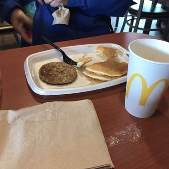 McDonald's - Pancakes and sausage very basic ‍‍‍ - Fast Food Near Me - Stroudsburg, Pennsylvania