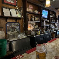 Carola's Hansa Clipper - Obligatory wide angle bar shot.