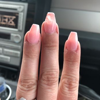 Aksarben Nails - Nail Salons Near Me - Omaha, Nebraska