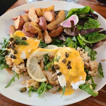 Lapisara Eatery - King crab benedict - Breakfast & Brunch Near Me - San Francisco, California