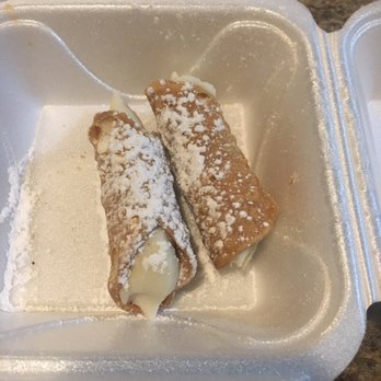 Victoriano's Pizza - Cannoli yum - Pizza Near Me - Stillwater, Minnesota