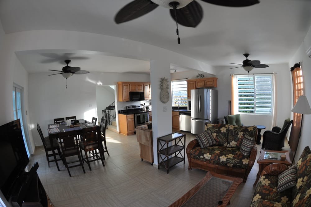 THE SURF BREAK VACATION RENTAL Updated September 2024 13 Photos