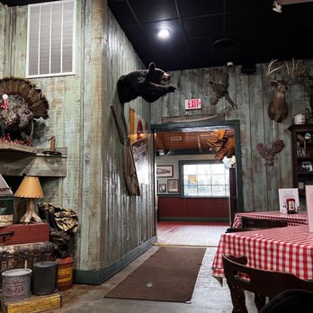 Caney Fork River Valley Grille - Dining room - American Near Me - Nashville, Tennessee