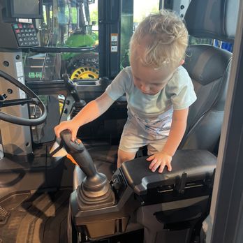 John Deere Pavilion - Historical Tours Near Me - Moline, Illinois