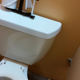 This is the portion of bathroom i can show you.....NASTY NASTY NASTY This is the portion of bathroom i can show you.....NASTY NASTY NASTY