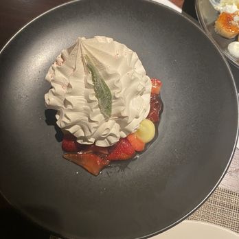 Bludorn - Pavlova - New American Near Me - Houston, Texas