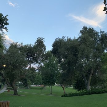 Penn Park - Parks Near Me - Whittier, California