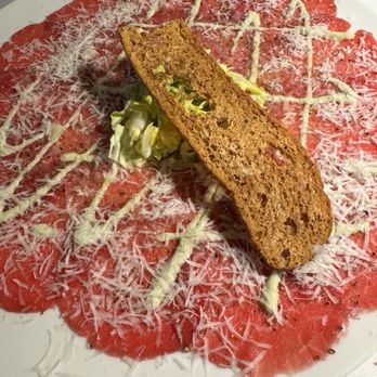 Wirtshaus im Hofgassl - Carpaccio - Restaurants Near Me - Rust, 1