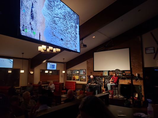 White Horse Tavern by null