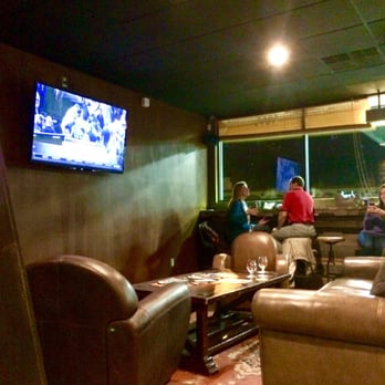 Jugg Heads Growlers and Pints - Cozy couches and football - Beer Gardens Near Me - Winston-Salem, North Carolina Jugg Heads Growlers and Pints - Cozy couches and football - Beer Gardens Near Me - Winston-Salem, North Carolina