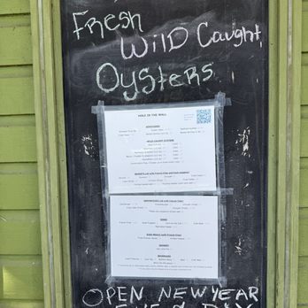 Hole In The Wall Seafood - Seafood Near Me - Apalachicola, Florida