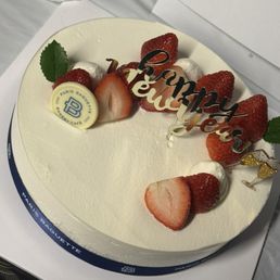 Strawberry soft cream cake Strawberry soft cream cake