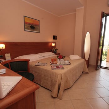 La Bussola - Room - Hotels Near Me - Tropea, VV