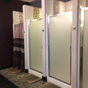 CorePower Yoga - Naperville South - Ladies locker room - Yoga Near Me - Naperville, Illinois