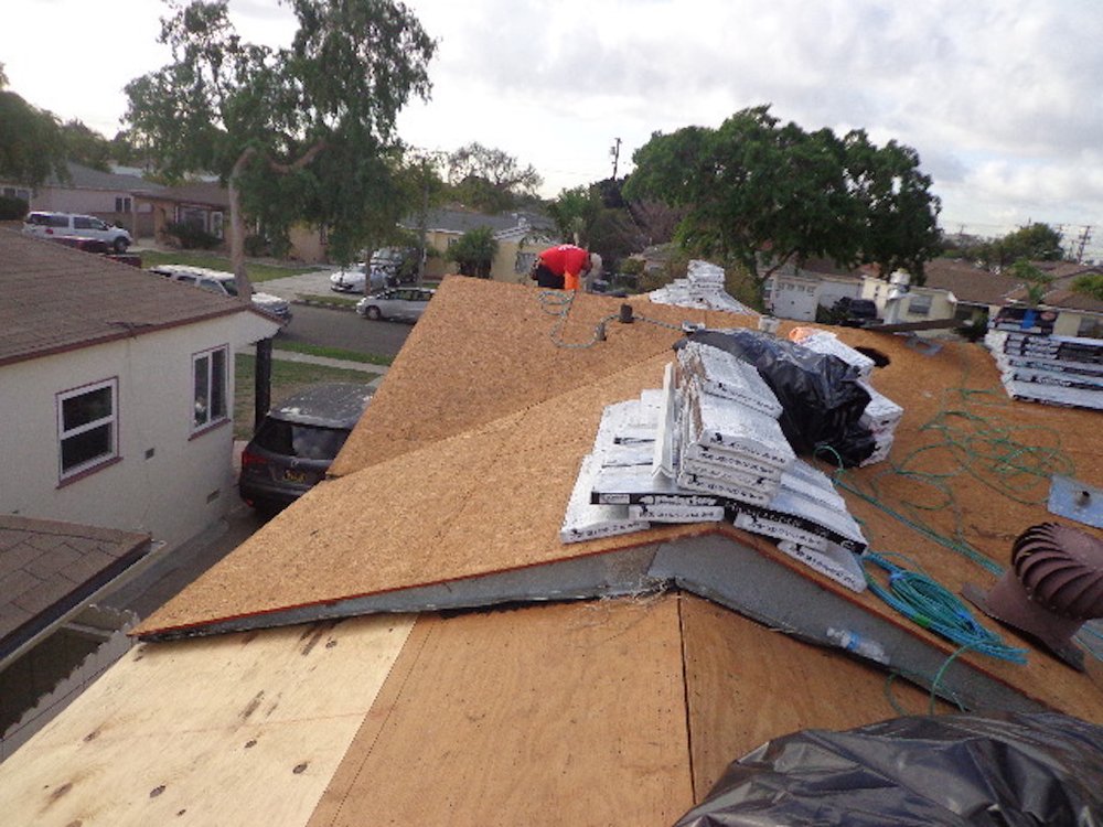 Slide of Capitol Roofing