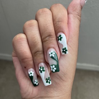 Lush Nail Studio - Waxing Near Me - Tustin, California