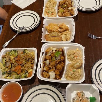 Oseyo - Cashew chicken, 2 orders general chicken, egg rolls and crab Rangoon, noodles and spicy crab roll - Asian Fusion Near Me - Bolivar, Missouri Oseyo - Cashew chicken, 2 orders general chicken, egg rolls and crab Rangoon, noodles and spicy crab roll - Asian Fusion Near Me - Bolivar, Missouri