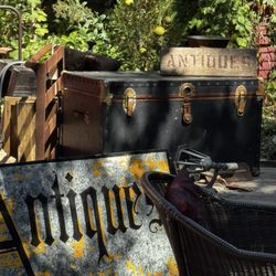 Antique Boutique