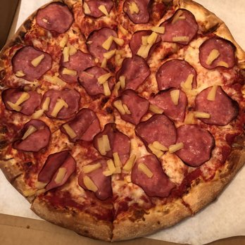 Pizza House - Canadian bacon and pineapple (not the Hawaiian special) - Pizza Near Me - Sacramento, California Pizza House - Canadian bacon and pineapple (not the Hawaiian special) - Pizza Near Me - Sacramento, California