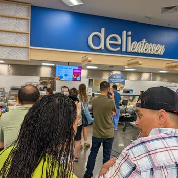 Safeway - Long line waiting - Grocery Near Me - Honolulu, Hawaii Safeway - Long line waiting - Grocery Near Me - Honolulu, Hawaii