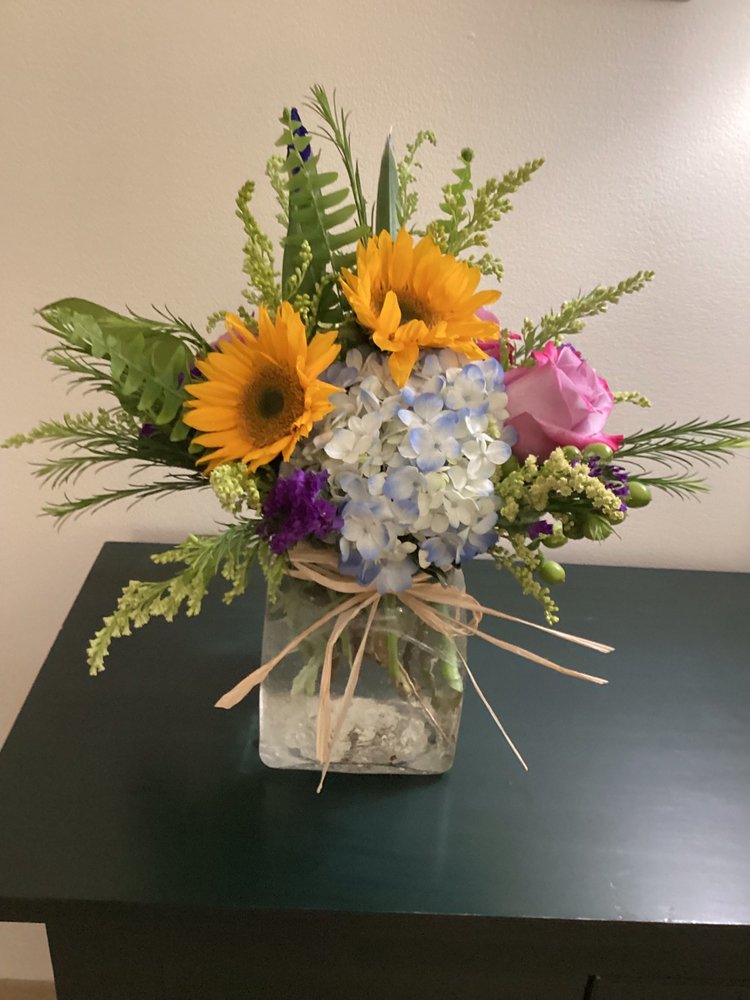 WESTWOOD GARDENS FLOWER SHOP Updated October 2024 17 Photos & 16