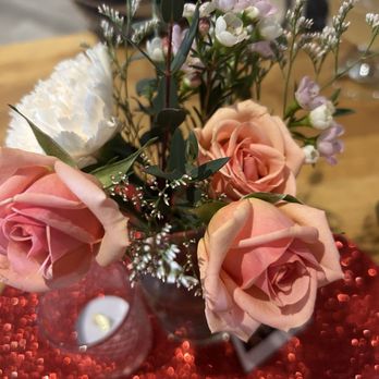 Cork & Stem - Gorgeous flower arrangement on the tables - Florists Near Me - San Diego, California Cork & Stem - Gorgeous flower arrangement on the tables - Florists Near Me - San Diego, California