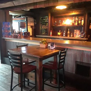 Budreau Steak & Taphouse - Interior bar area - American Near Me - Attica, Indiana