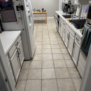 Johnson's Carpet Cleaning - Kitchen, Before - Carpet Cleaning Near Me - Glendora, California Johnson's Carpet Cleaning - Kitchen, Before - Carpet Cleaning Near Me - Glendora, California