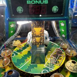 Chuck E. Cheese