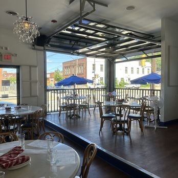 DiAnoia's Eatery - Inside restaurant - Delis Near Me - Pittsburgh, Pennsylvania DiAnoia's Eatery - Inside restaurant - Delis Near Me - Pittsburgh, Pennsylvania