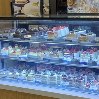 Paris Baguette - Coffee & Tea Near Me - Chicago, Illinois
