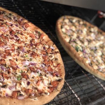 Pizza Twist - Fresh from the monster oven - Pizza Near Me - Edison, New Jersey Pizza Twist - Fresh from the monster oven - Pizza Near Me - Edison, New Jersey