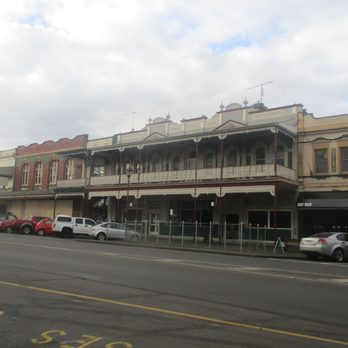 Railway Hotel - Outside - Hotels Near Me - Warragul, VIC