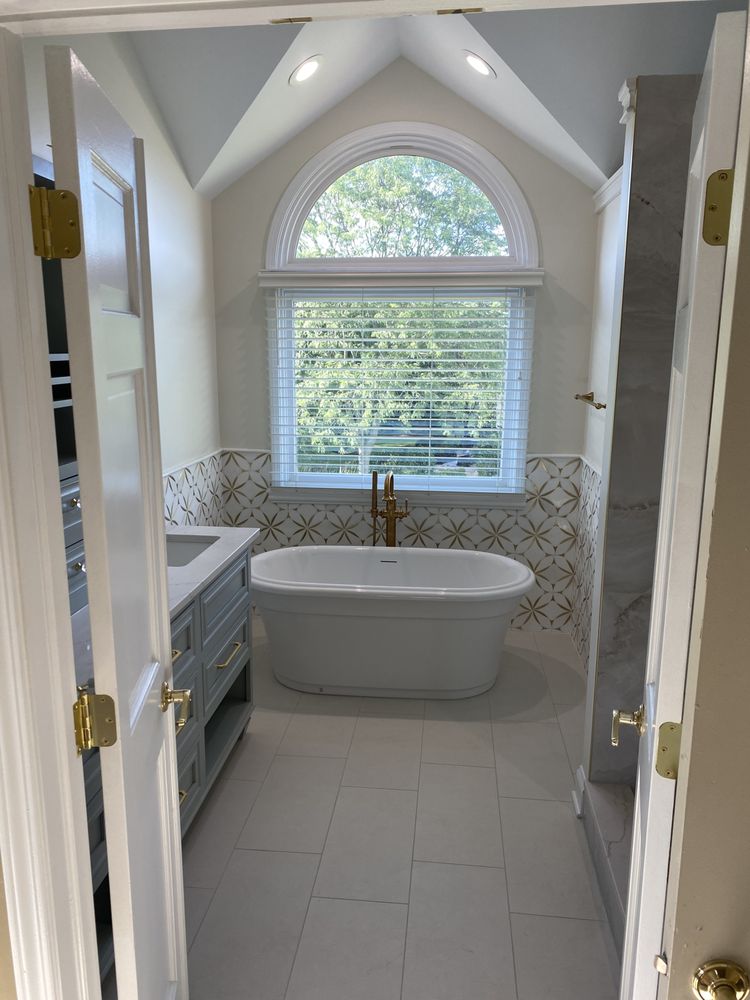 Slide of EDM Construction Solutions