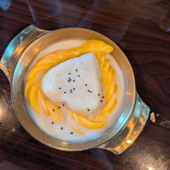 New Thai Eatery & Grill - Mango sticky rice - Thai Near Me - Livermore, California New Thai Eatery & Grill - Mango sticky rice - Thai Near Me - Livermore, California