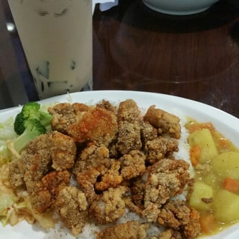 Dolphin Bay - Popcorn chicken over rice and spicy beef noodle soup - Taiwanese Near Me - Boston, Massachusetts